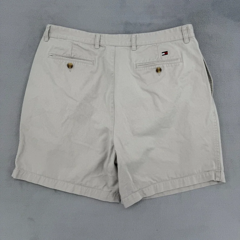 Vintage Tommy Hilfiger Mens 38 Khaki Chino Shorts Pleated Cotton Twill Beige